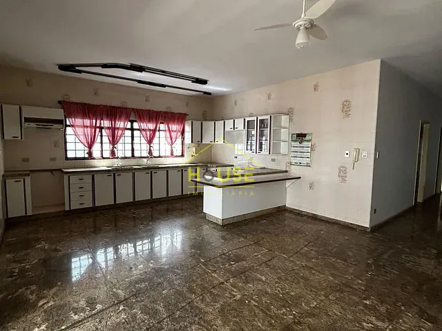 Casa com 324m² 2 quartos e 4 banheiros, à venda, no bairro Coester em Fernandópolis