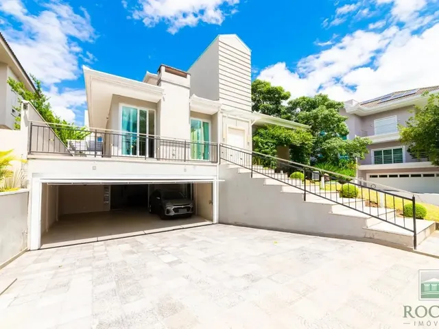 Casa com 409m² 4 quartos e 7 banheiros, à venda, no bairro São Lourenço em Curitiba