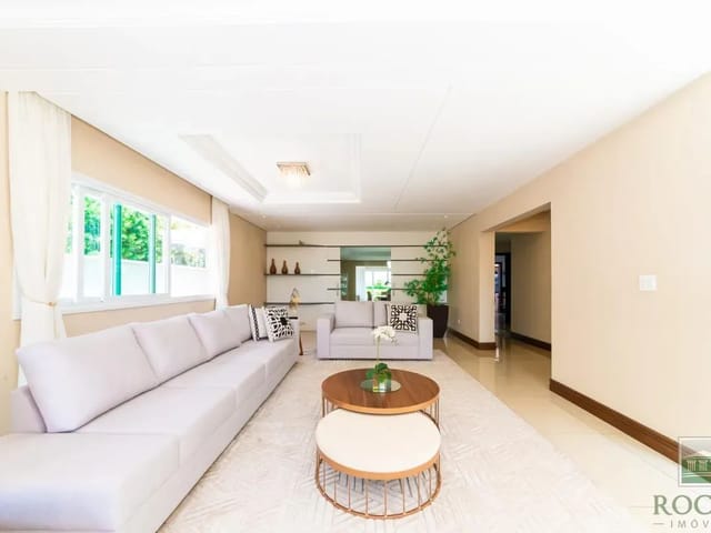 Casa com 409m² 4 quartos e 7 banheiros, à venda, no bairro São Lourenço em Curitiba