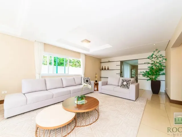 Casa com 409m² 4 quartos e 7 banheiros, à venda, no bairro São Lourenço em Curitiba