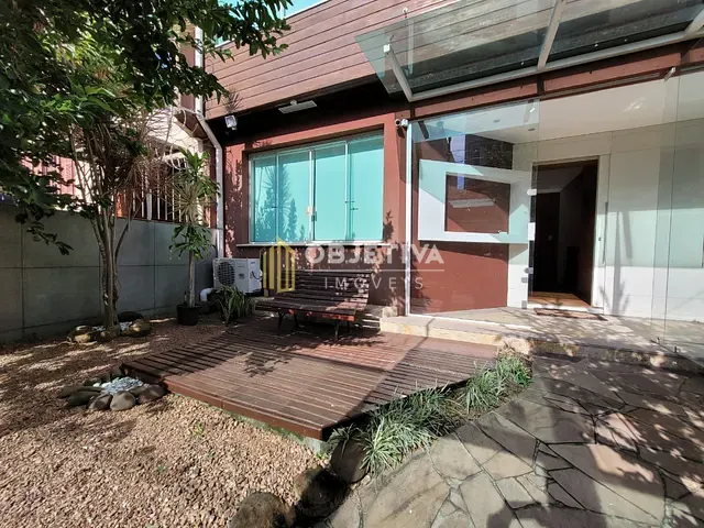 Casa com 400m², à venda, no bairro Petrópolis em Porto Alegre
