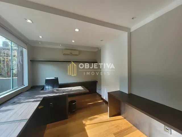 Casa com 400m², à venda, no bairro Petrópolis em Porto Alegre
