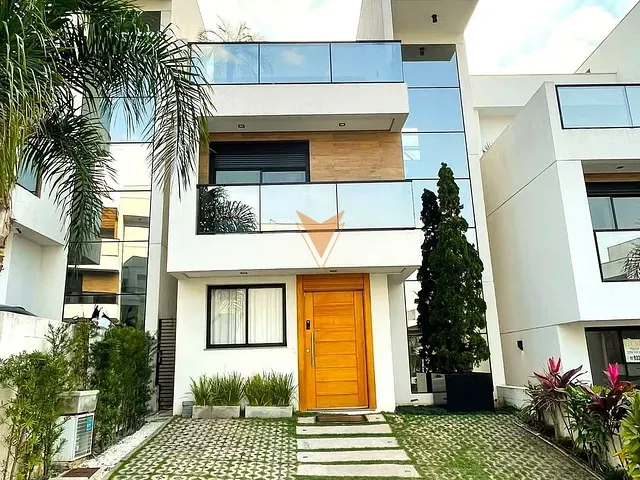 Casa 3 quartos e 4 banheiros, à venda ou para alugar, no bairro Parque Rincão em Cotia