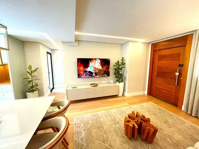 Casa 3 quartos e 4 banheiros, à venda ou para alugar, no bairro Parque Rincão em Cotia
