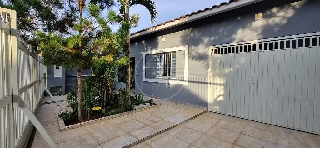 Casa, 2 quartos, 220 m² - Foto 1