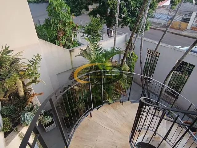 Casa com 250m² 3 quartos e 3 banheiros, à venda, no bairro Jardim Alvorada em Londrina