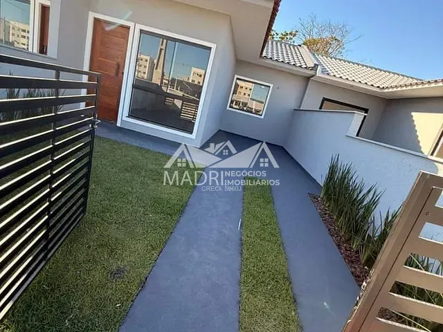 Casa 2 quartos e 1 banheiro, à venda, no bairro Nova Palhoça em Palhoça