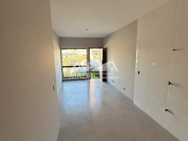 Casa 2 quartos e 1 banheiro, à venda, no bairro Nova Palhoça em Palhoça