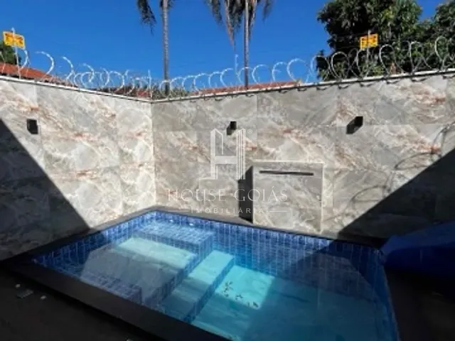 Casa com 180m² 3 quartos e 4 banheiros, à venda, no bairro Mansões Paraíso em Aparecida de Goiânia