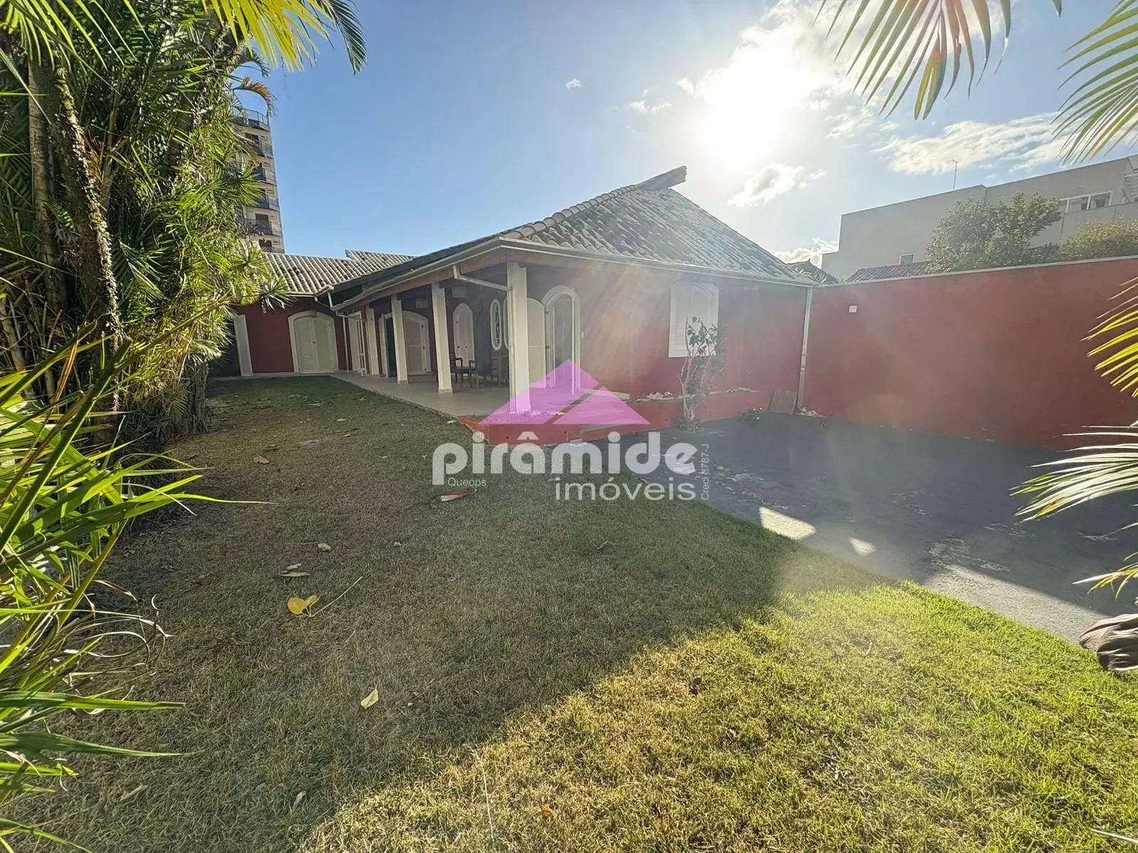 Casa, 4 quartos, 354 m² - Foto 1