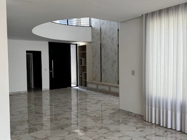 Casa com 450m² 3 quartos e 1 banheiro, para alugar, no bairro Terras de São José em São João da Boa Vista