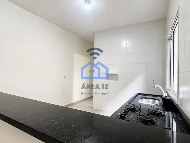 Casa 2 quartos e 1 banheiro, à venda, no bairro Golfinho em Caraguatatuba