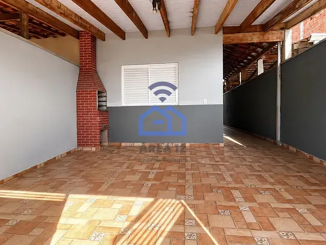 Casa 2 quartos e 1 banheiro, à venda, no bairro Golfinho em Caraguatatuba
