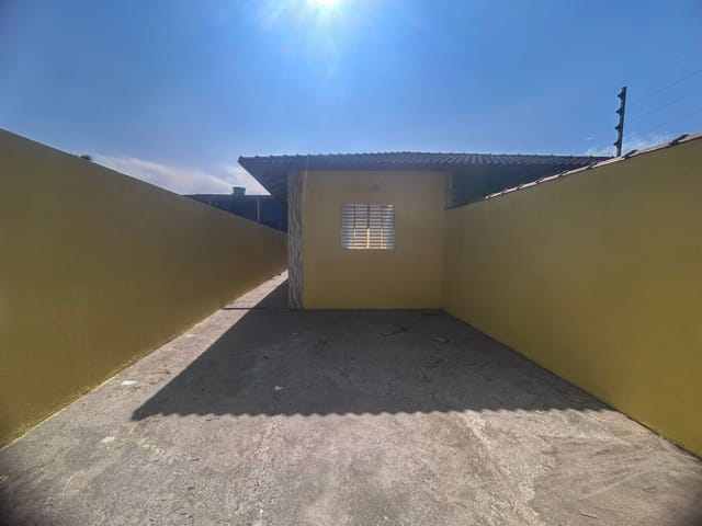 Casa 2 quartos e 2 banheiros, à venda, no bairro Vista Linda em Bertioga