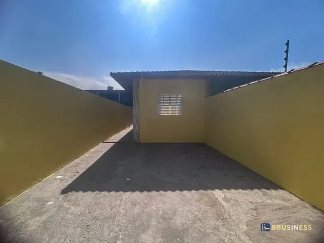 Casa 2 quartos e 2 banheiros, à venda, no bairro Vista Linda em Bertioga
