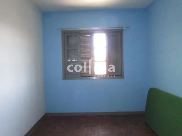 Casa 3 quartos e 2 banheiros, à venda, no bairro Centro em Carapicuíba