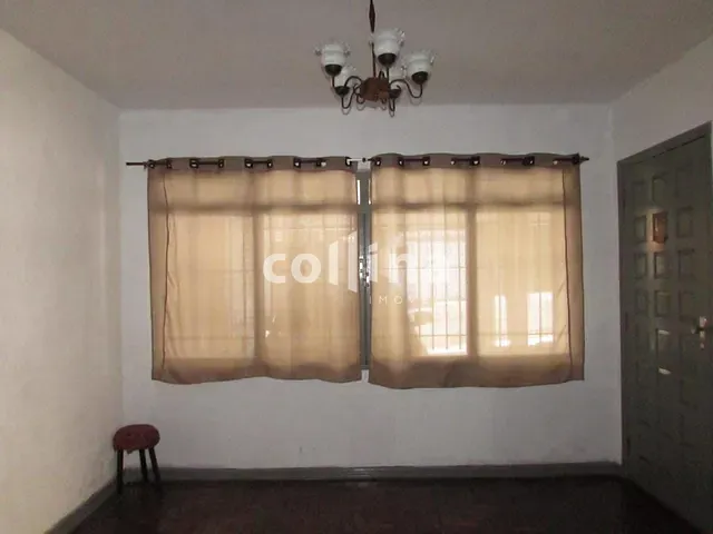 Casa 3 quartos e 2 banheiros, à venda, no bairro Centro em Carapicuíba