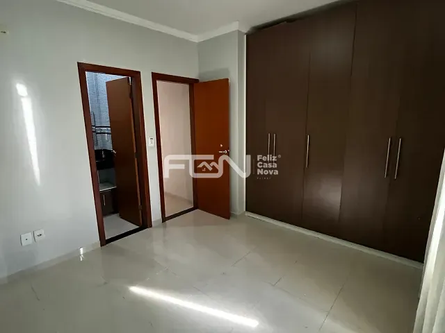 Casa 3 quartos e 3 banheiros, para alugar, no bairro Centro em Camaçari