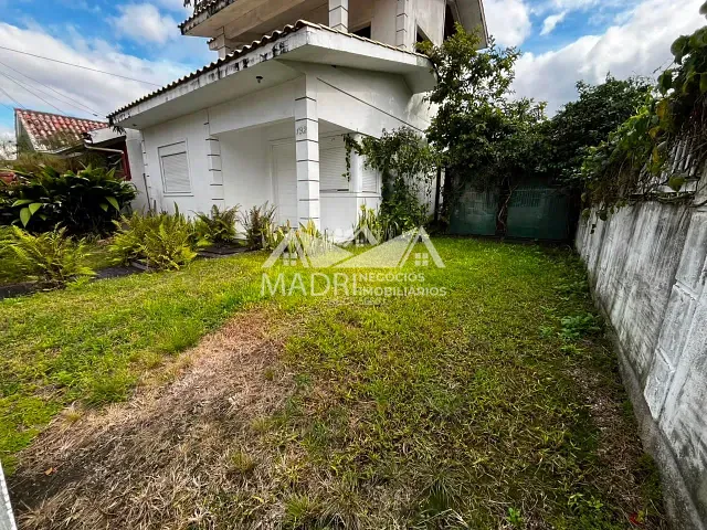 Casa 1 quarto e 1 banheiro, para alugar, no bairro Madri em Palhoça