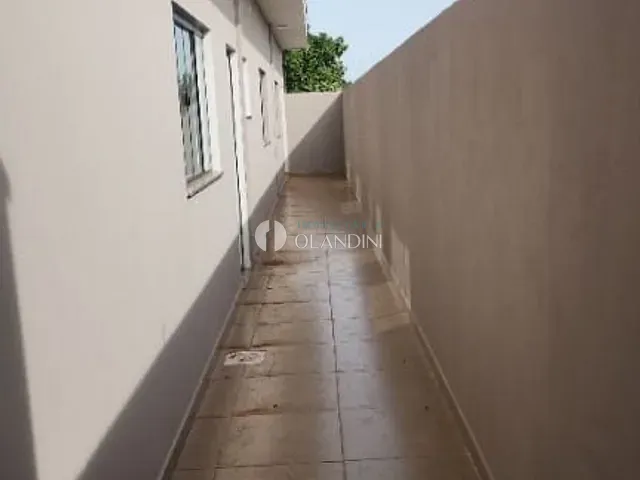 Casa com 227m² 2 quartos e 1 banheiro, à venda, no bairro Santa Rita de Cássia em Artur Nogueira