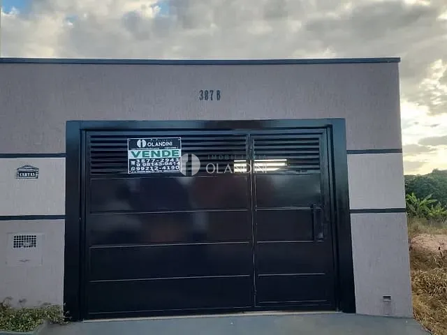 Casa com 227m² 2 quartos e 1 banheiro, à venda, no bairro Santa Rita de Cássia em Artur Nogueira