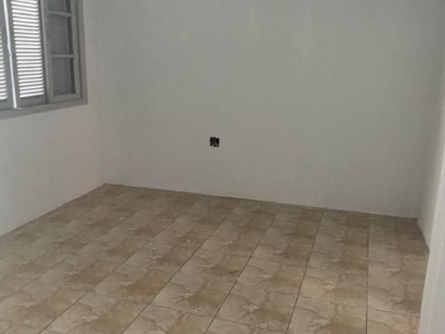 Casa com 60m² 2 quartos e 1 banheiro, para alugar, no bairro Jardim Cláudio em Cotia