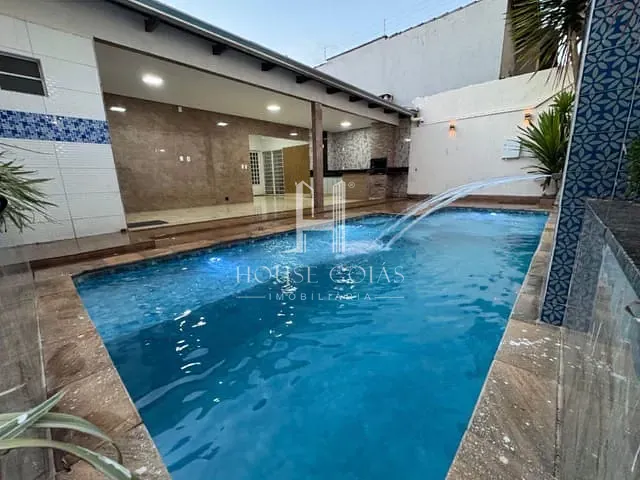 Casa com 300m² 3 quartos e 1 banheiro, à venda, no bairro Moinho dos Ventos em Goiânia