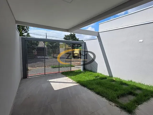 Casa com 150m² 3 quartos e 2 banheiros, à venda, no bairro Colúmbia em Londrina