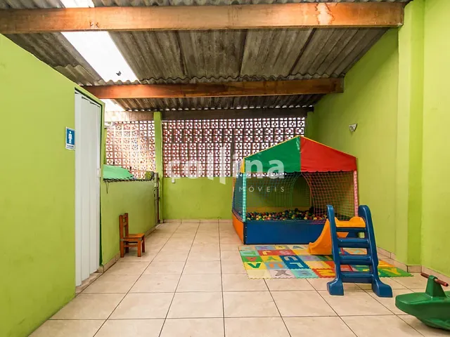 Casa 2 quartos e 2 banheiros, à venda, no bairro Vila Menck em Carapicuíba