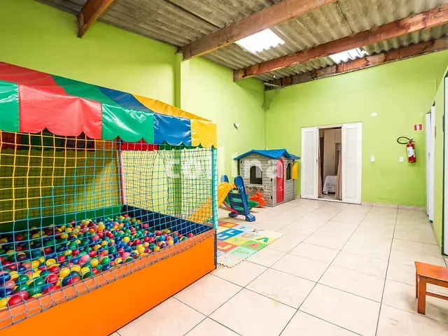 Casa 2 quartos e 2 banheiros, à venda, no bairro Vila Menck em Carapicuíba