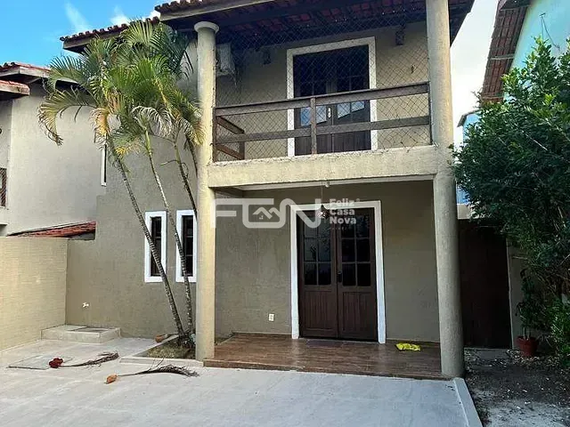 Casa com 192m² 4 quartos e 4 banheiros, à venda ou para alugar, no bairro Centro em Lauro de Freitas