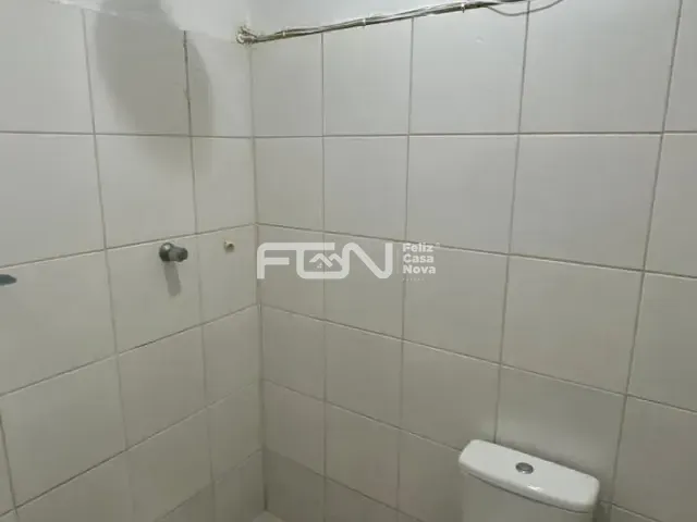 Casa com 192m² 4 quartos e 4 banheiros, à venda ou para alugar, no bairro Centro em Lauro de Freitas