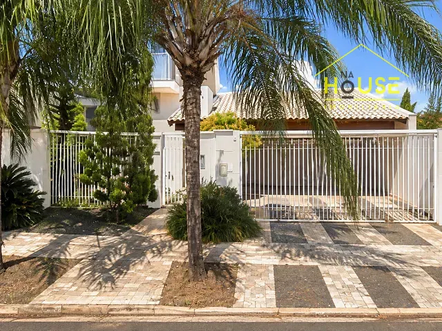 Casa 3 quartos e 3 banheiros, para alugar, no bairro Jardim Residencial Por do Sol em Fernandópolis