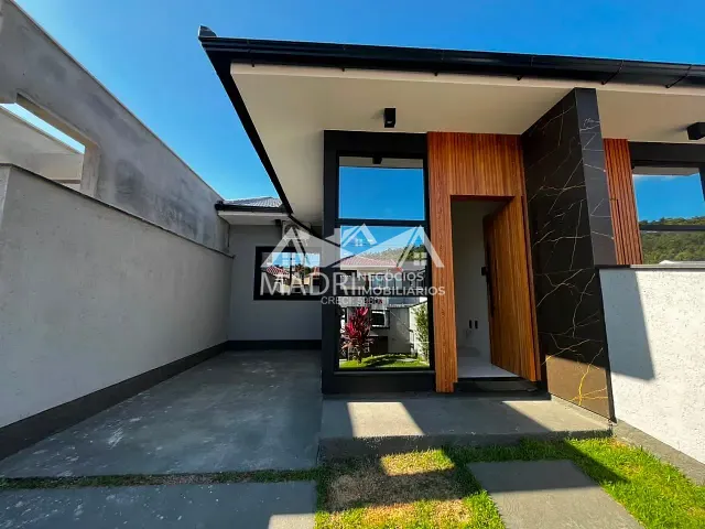 Casa 2 quartos e 1 banheiro, para alugar, no bairro Bela Vista em Palhoça