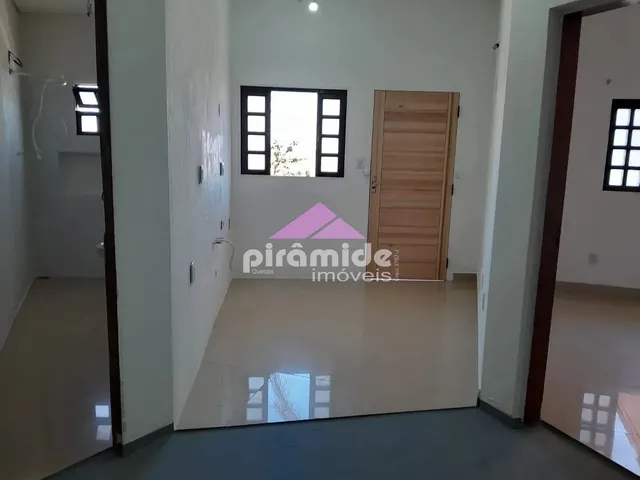 Casa com 370m² 1 quarto e 1 banheiro, à venda, no bairro Jardim Santa Júlia em São José Dos Campos