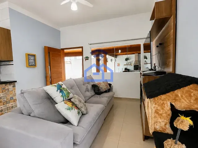 Casa 3 quartos e 2 banheiros, à venda, no bairro Massaguaçu em Caraguatatuba
