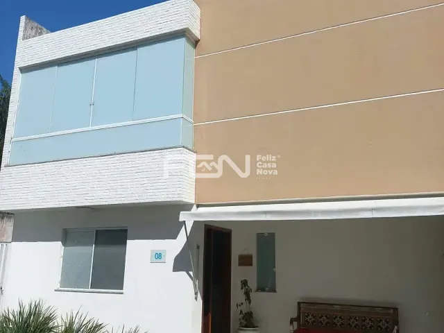 Casa 4 quartos e 3 banheiros, para alugar, no bairro Buraquinho em Lauro de Freitas