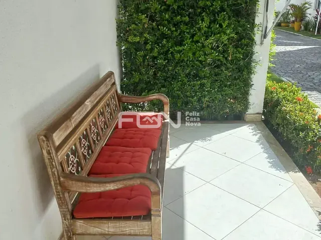 Casa 4 quartos e 3 banheiros, para alugar, no bairro Buraquinho em Lauro de Freitas