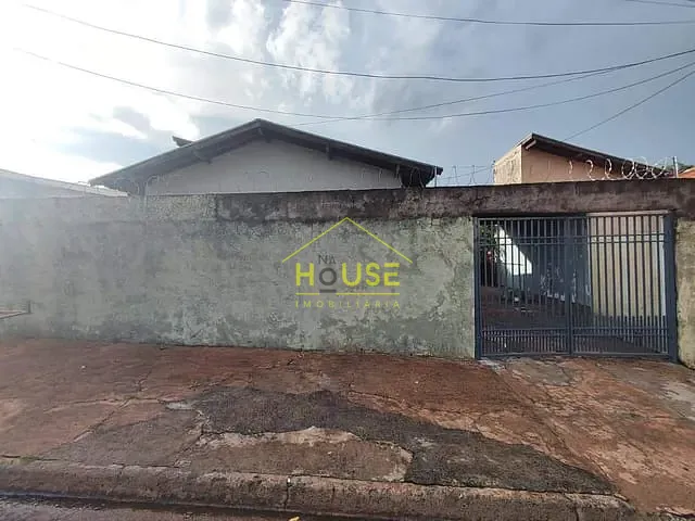Casa 2 quartos e 1 banheiro, para alugar, no bairro Loteamento Residencial Jardim Santa Paula em Votuporanga