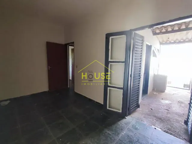 Casa 2 quartos e 1 banheiro, para alugar, no bairro Loteamento Residencial Jardim Santa Paula em Votuporanga