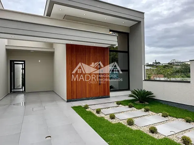 Casa 2 quartos e 3 banheiros, à venda, no bairro Areias em São José