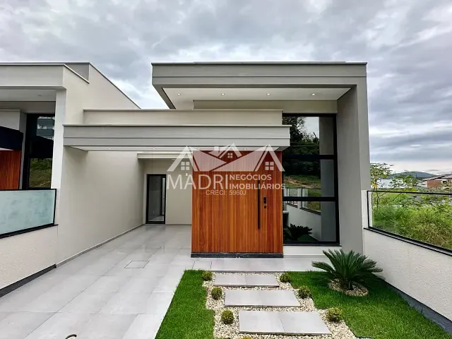 Casa 2 quartos e 3 banheiros, à venda, no bairro Areias em São José