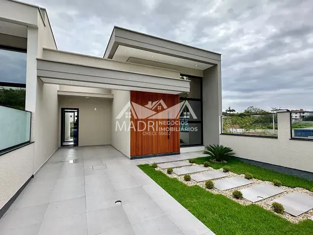 Casa 2 quartos e 3 banheiros, à venda, no bairro Areias em São José