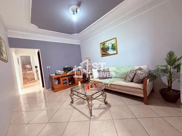 Casa com 200m² 4 quartos e 3 banheiros, à venda, no bairro Jardim Ipe em Andradas