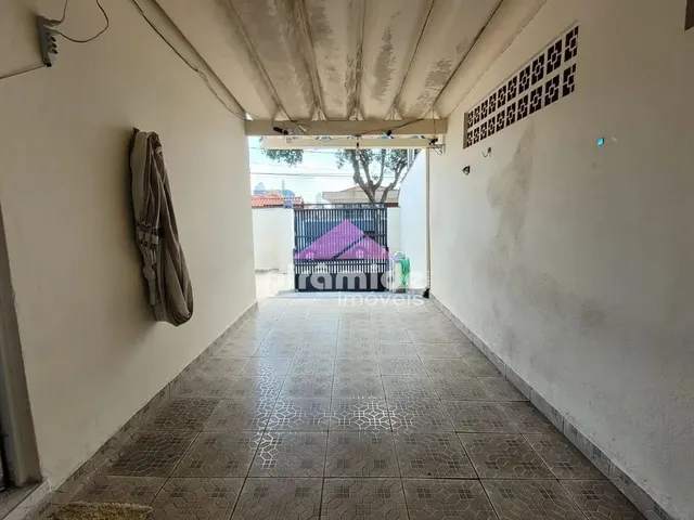 Casa com 150m² 4 quartos e 2 banheiros, à venda, no bairro Monte Castelo em São José Dos Campos