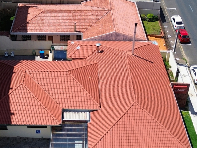 Casa com 616m², à venda, no bairro Centro em Ponta Grossa