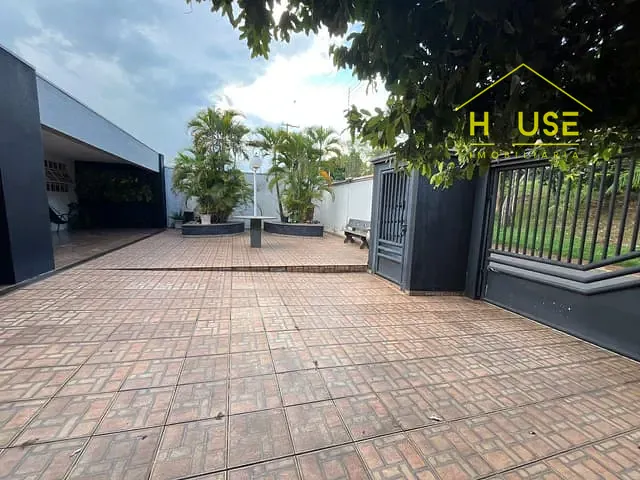 Casa com 430m² 5 quartos e 2 banheiros, à venda, no bairro Jardim Rio Grande em Fernandópolis
