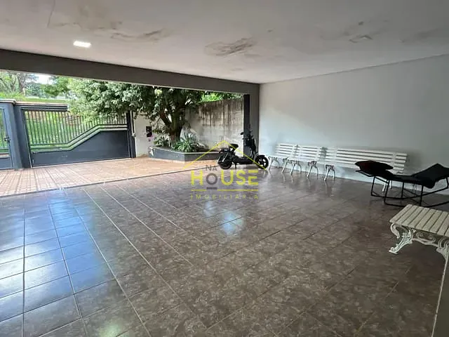 Casa com 430m² 5 quartos e 2 banheiros, à venda, no bairro Jardim Rio Grande em Fernandópolis