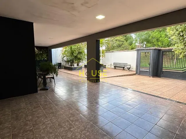Casa com 430m² 5 quartos e 2 banheiros, à venda, no bairro Jardim Rio Grande em Fernandópolis