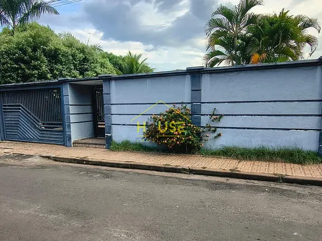 Casa com 430m² 5 quartos e 2 banheiros, à venda, no bairro Jardim Rio Grande em Fernandópolis